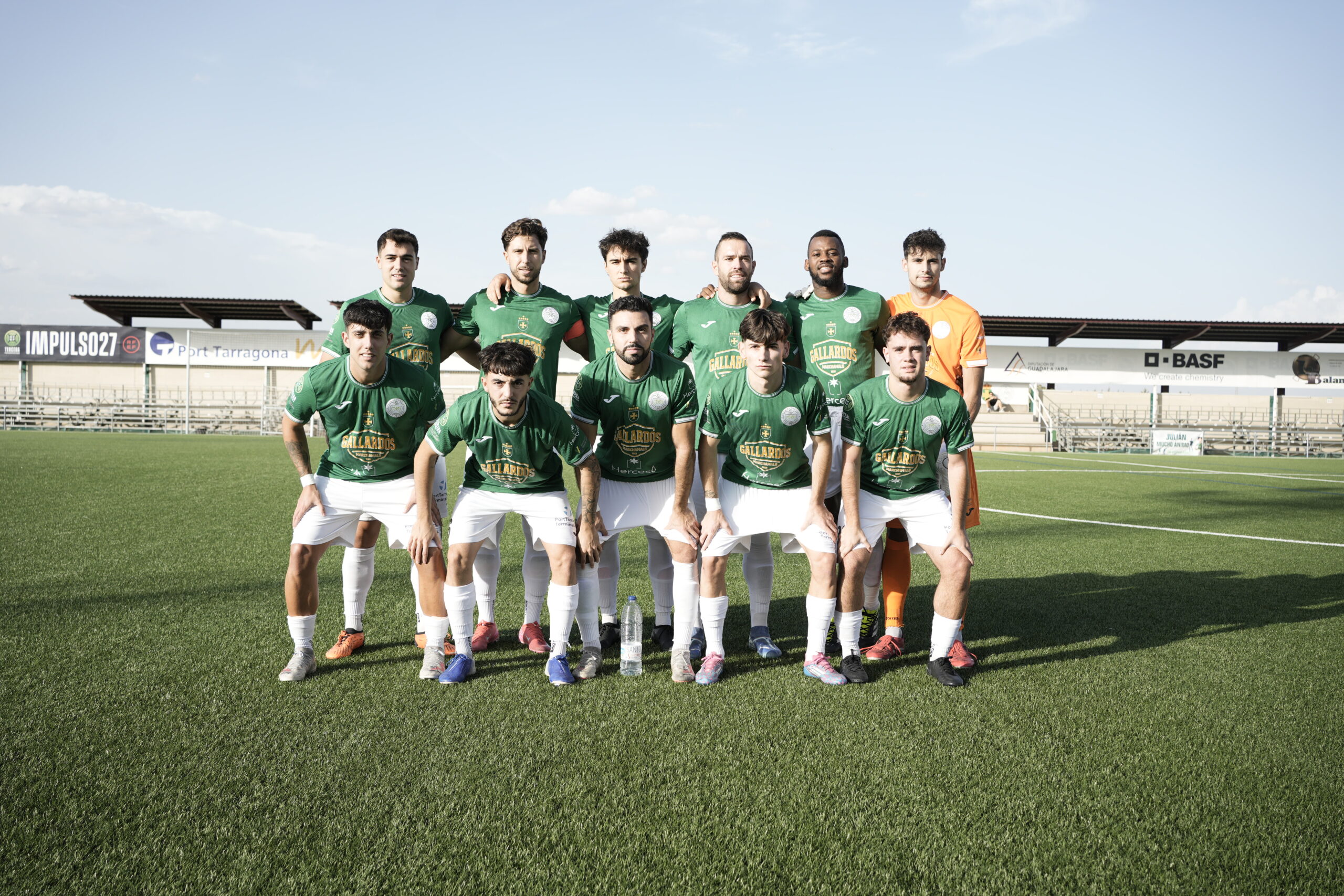 Primera victoria en La Solana con goles, trabajo y homenaje